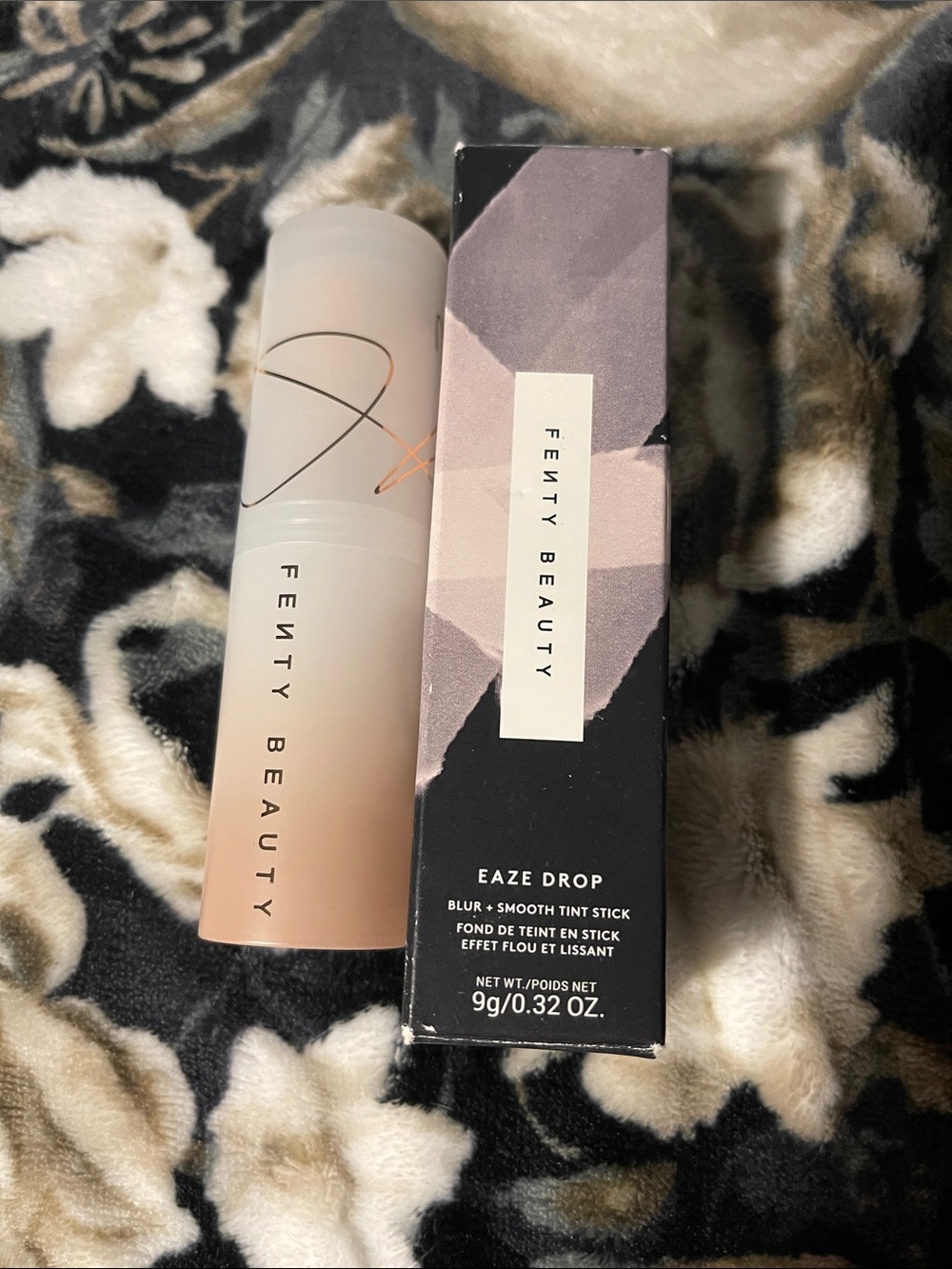 Fenty Shade 3 Eaze Drop Stick Blur + Smooth Tint Stick Foundation - Picture 4 of 4